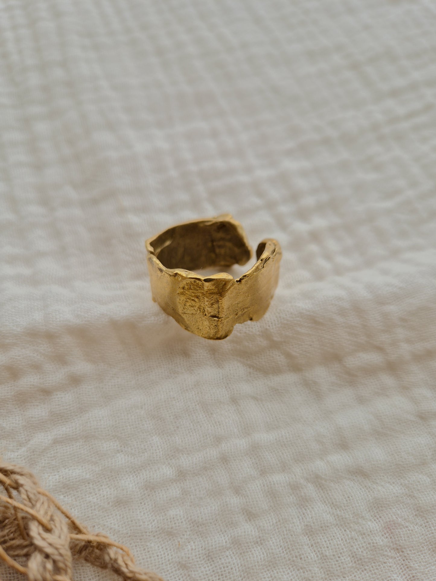 Aurum abstract band adjustable brass ring