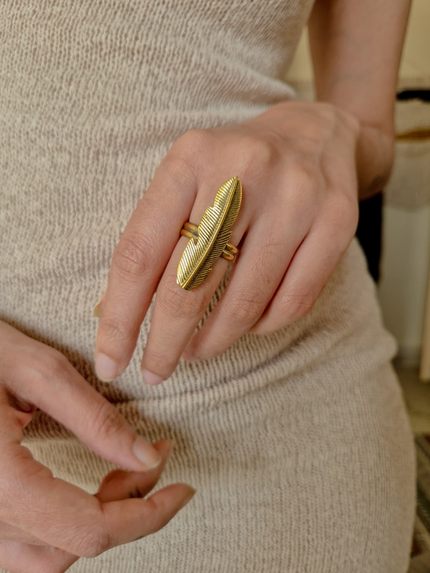 Nomad feather adjustable ring