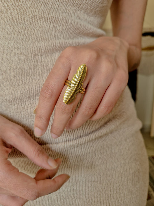 Nomad feather adjustable ring