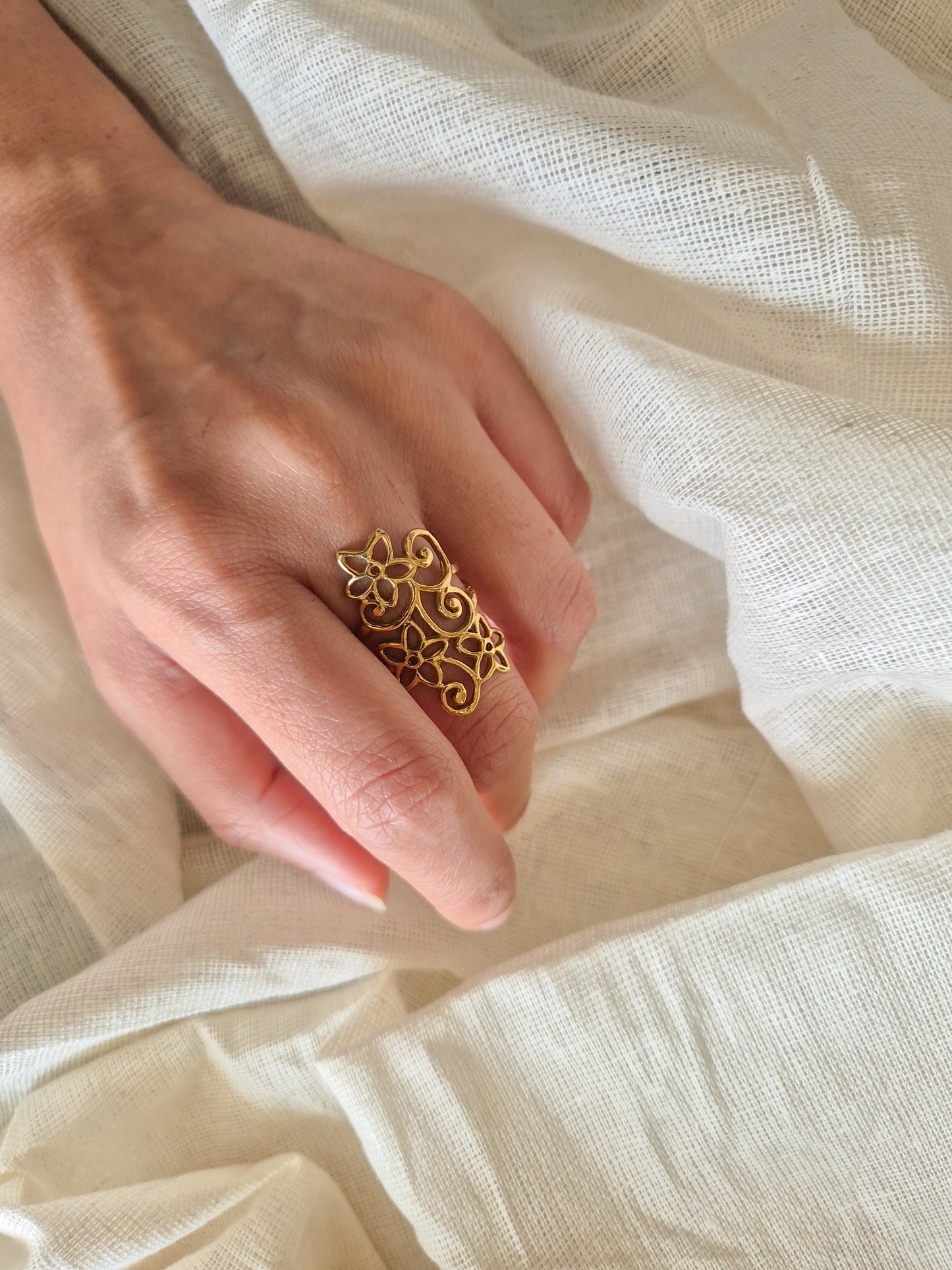 Wild flower adjustable brass ring