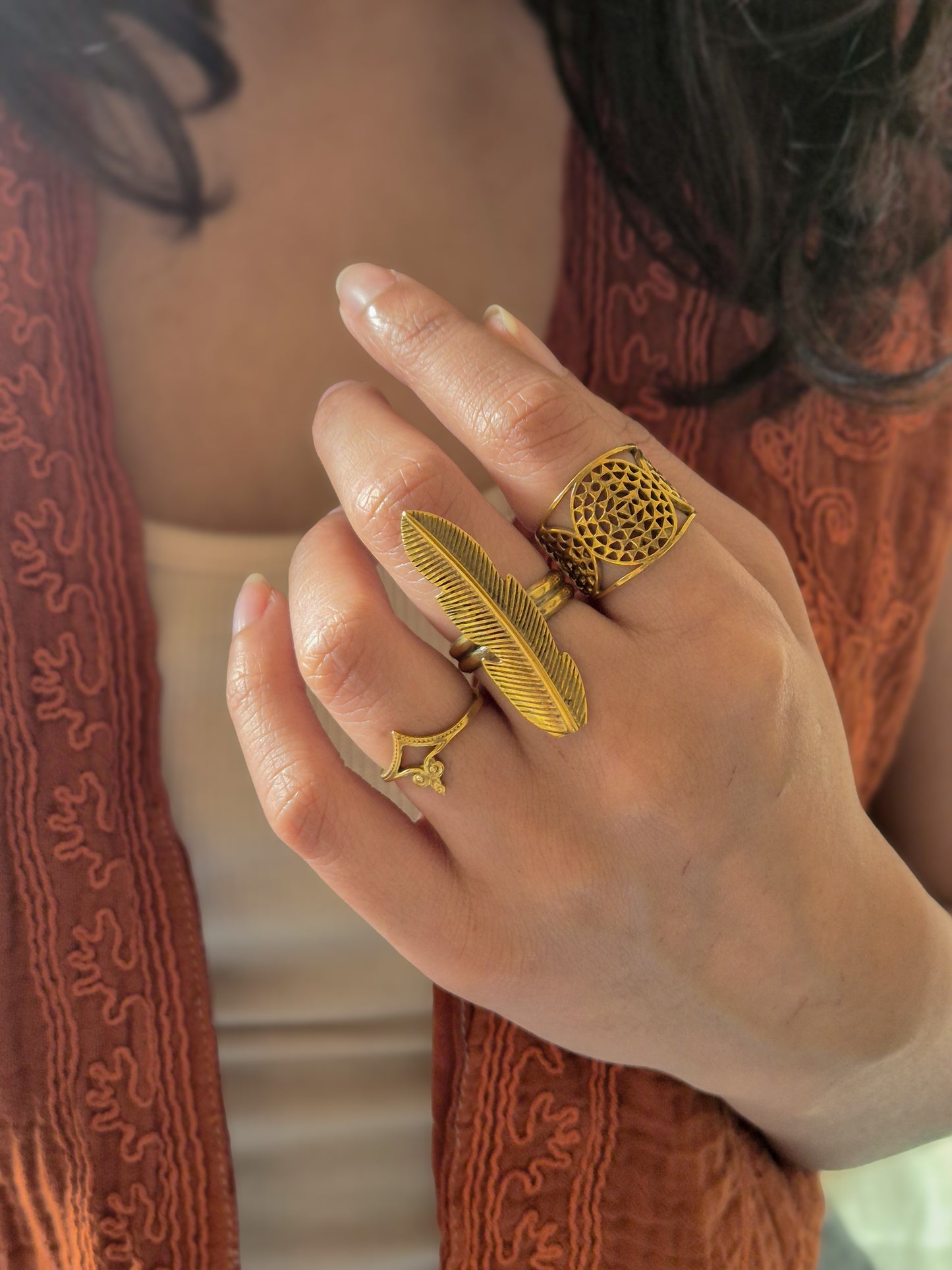 Nomad feather adjustable ring