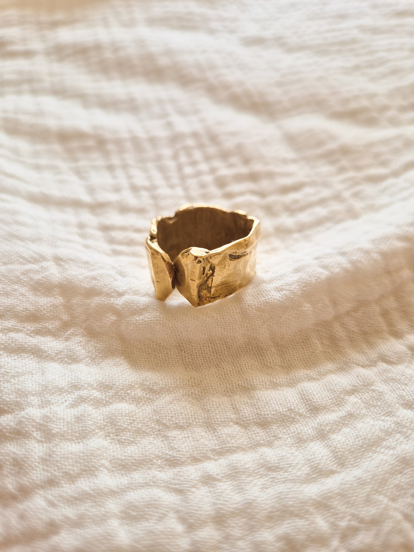 Aurum abstract band adjustable brass ring