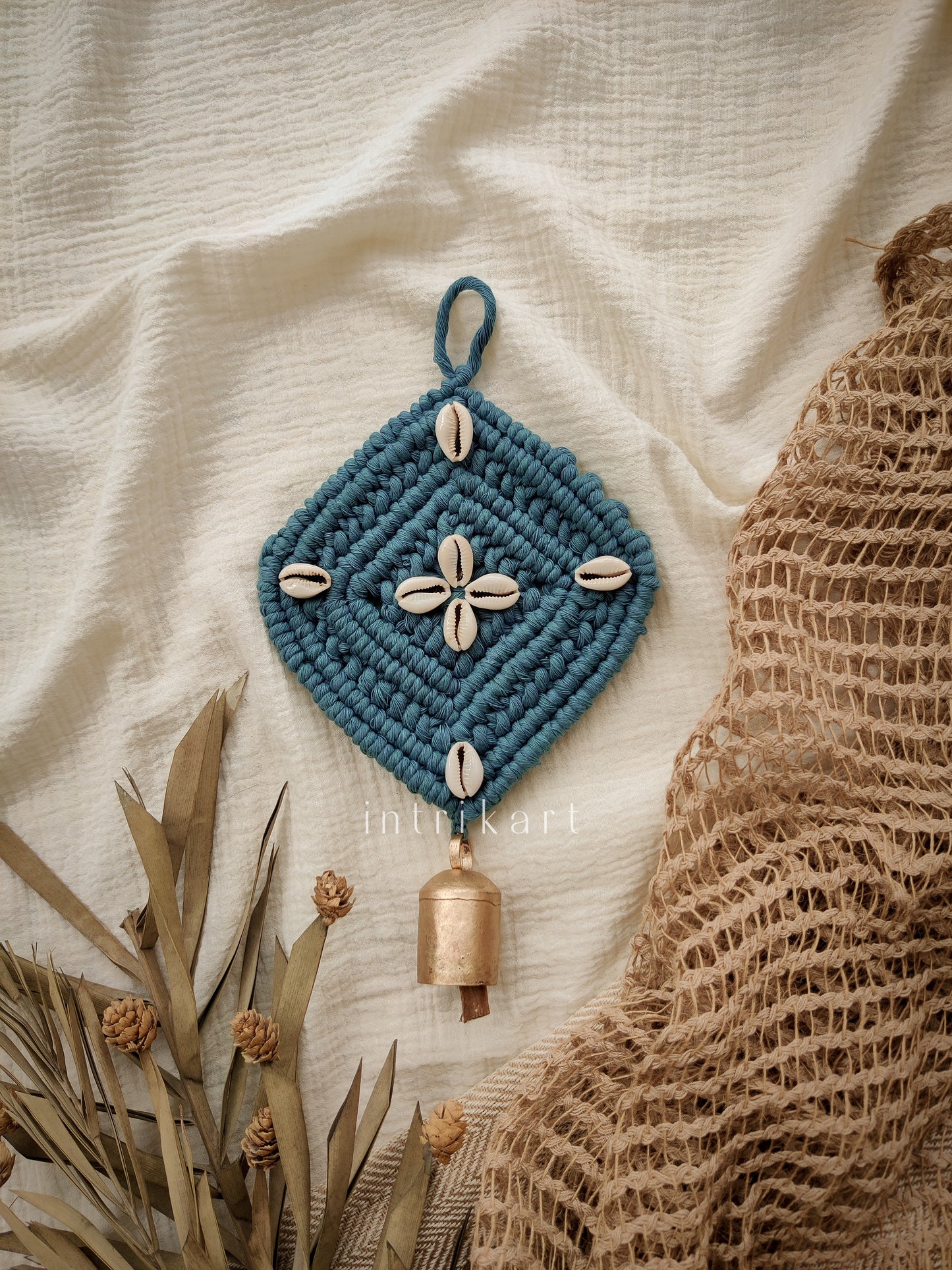 Cowbell cowrie shell small macrame wall hanging
