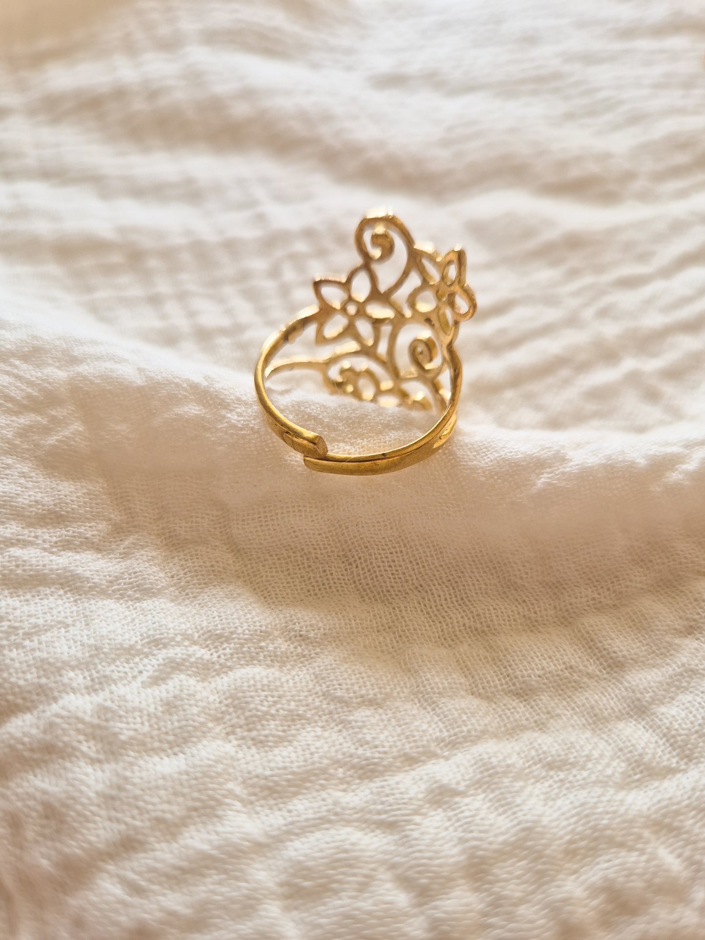 Wild flower adjustable brass ring