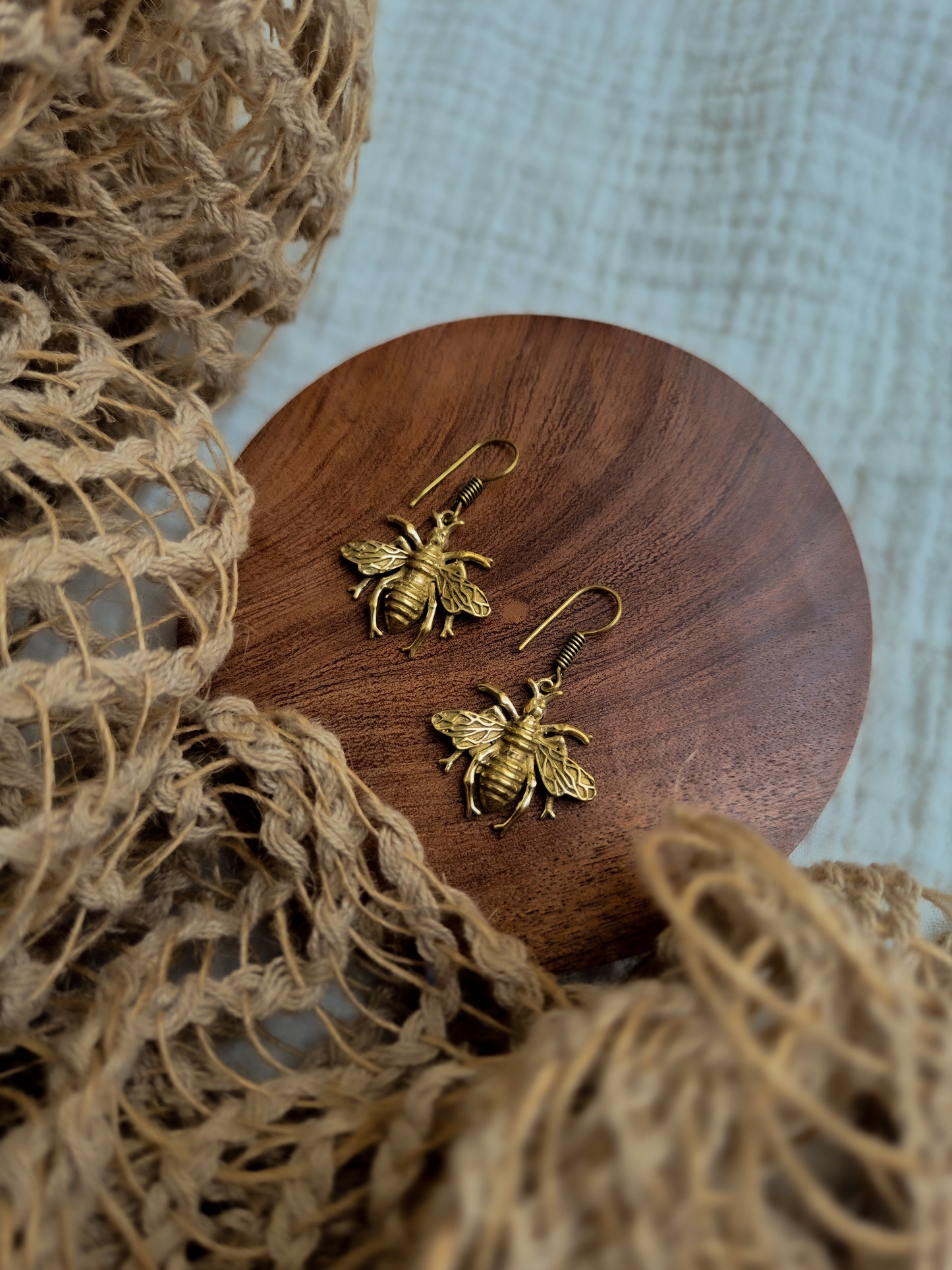 Buzz bee brass earrings