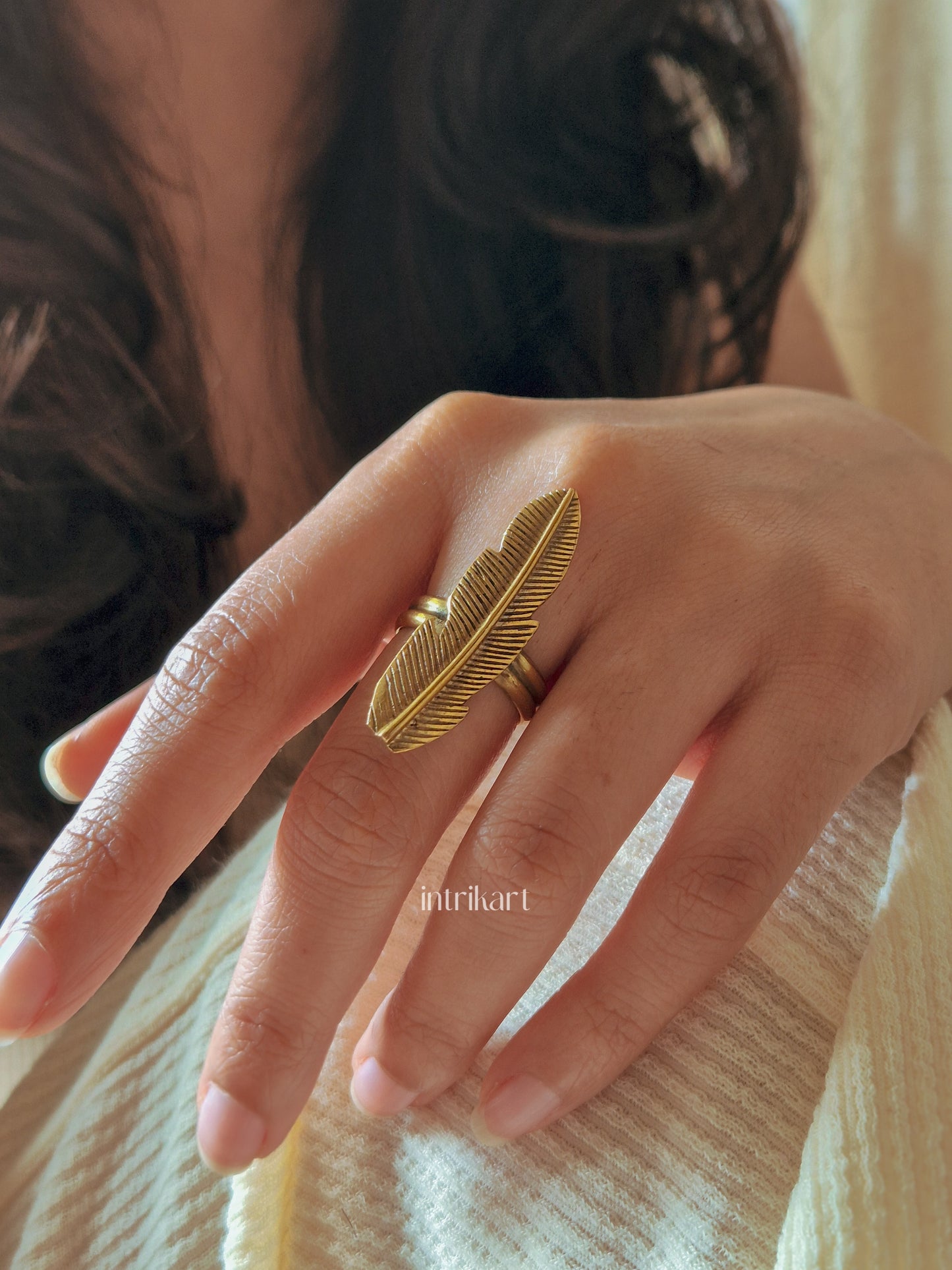 Nomad feather adjustable brass ring