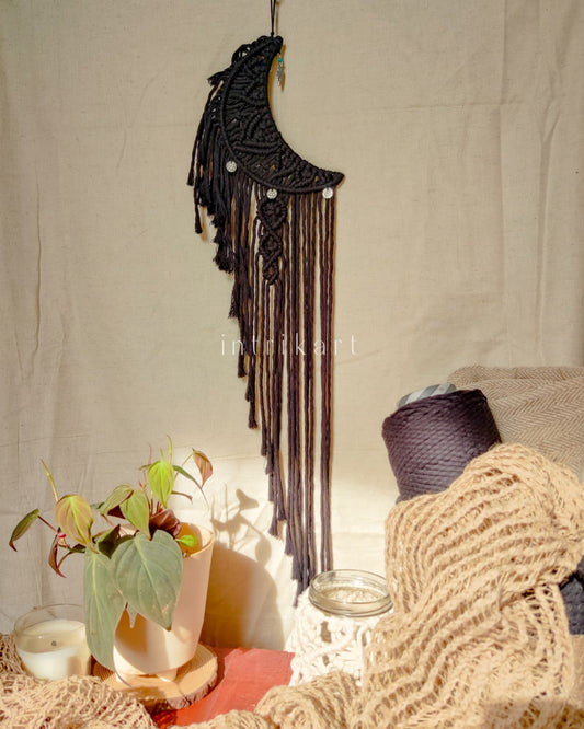 Black macrame mooncatcher