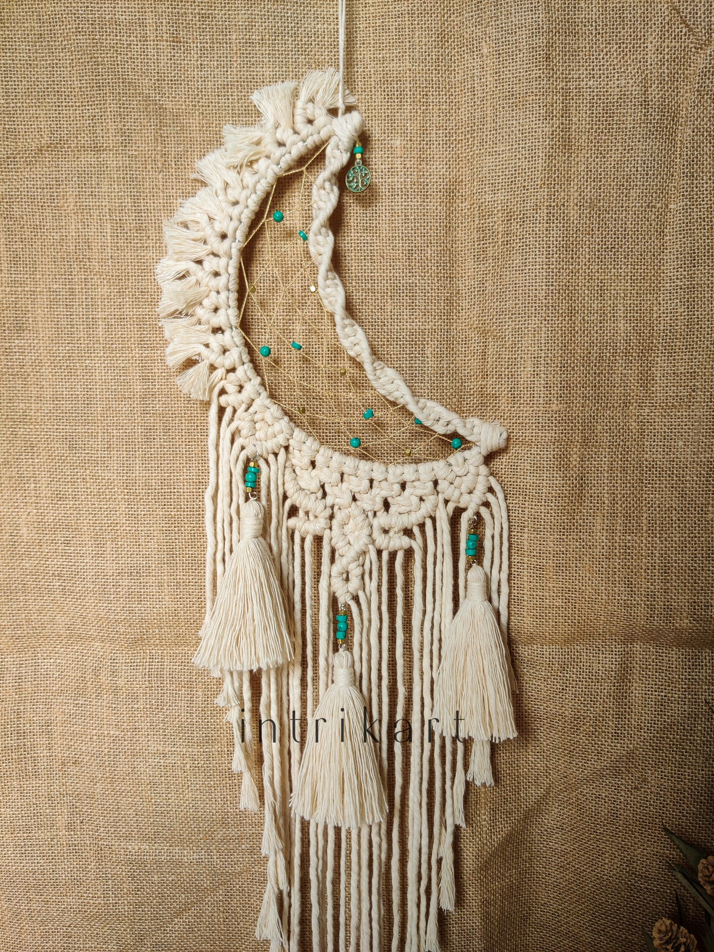 Offwhite turquoise macrame mooncatcher