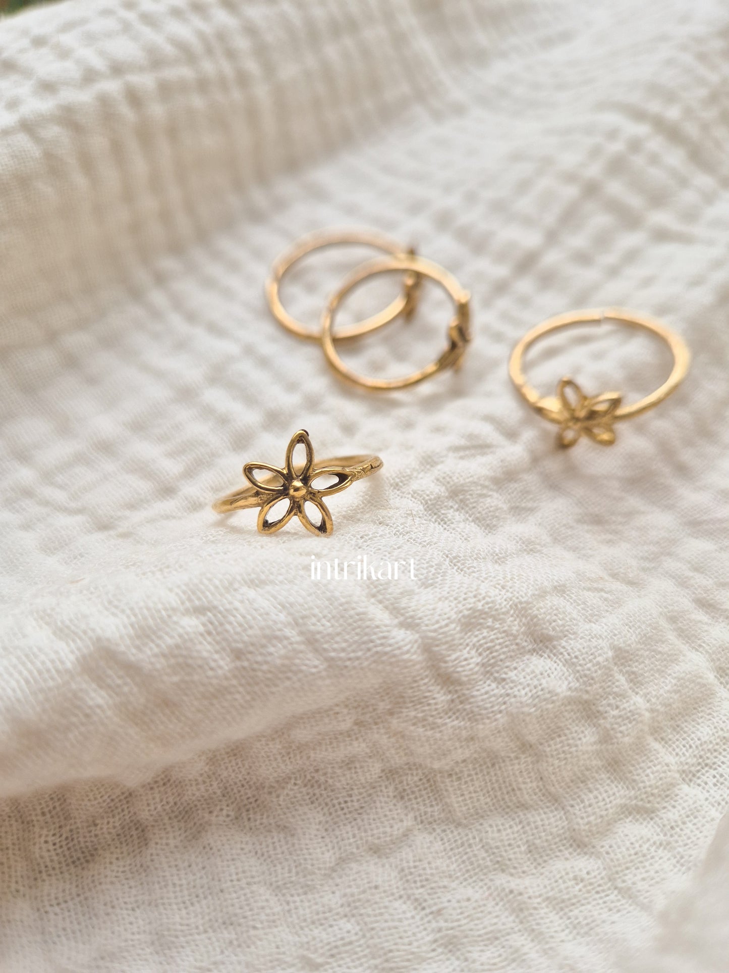 Phool brass ring